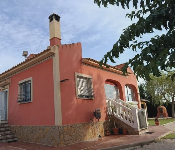 3 soveværelse Finca/Landehus til salg i Pinoso med swimmingpool garage - € 299.995 (Ref: 10163694)