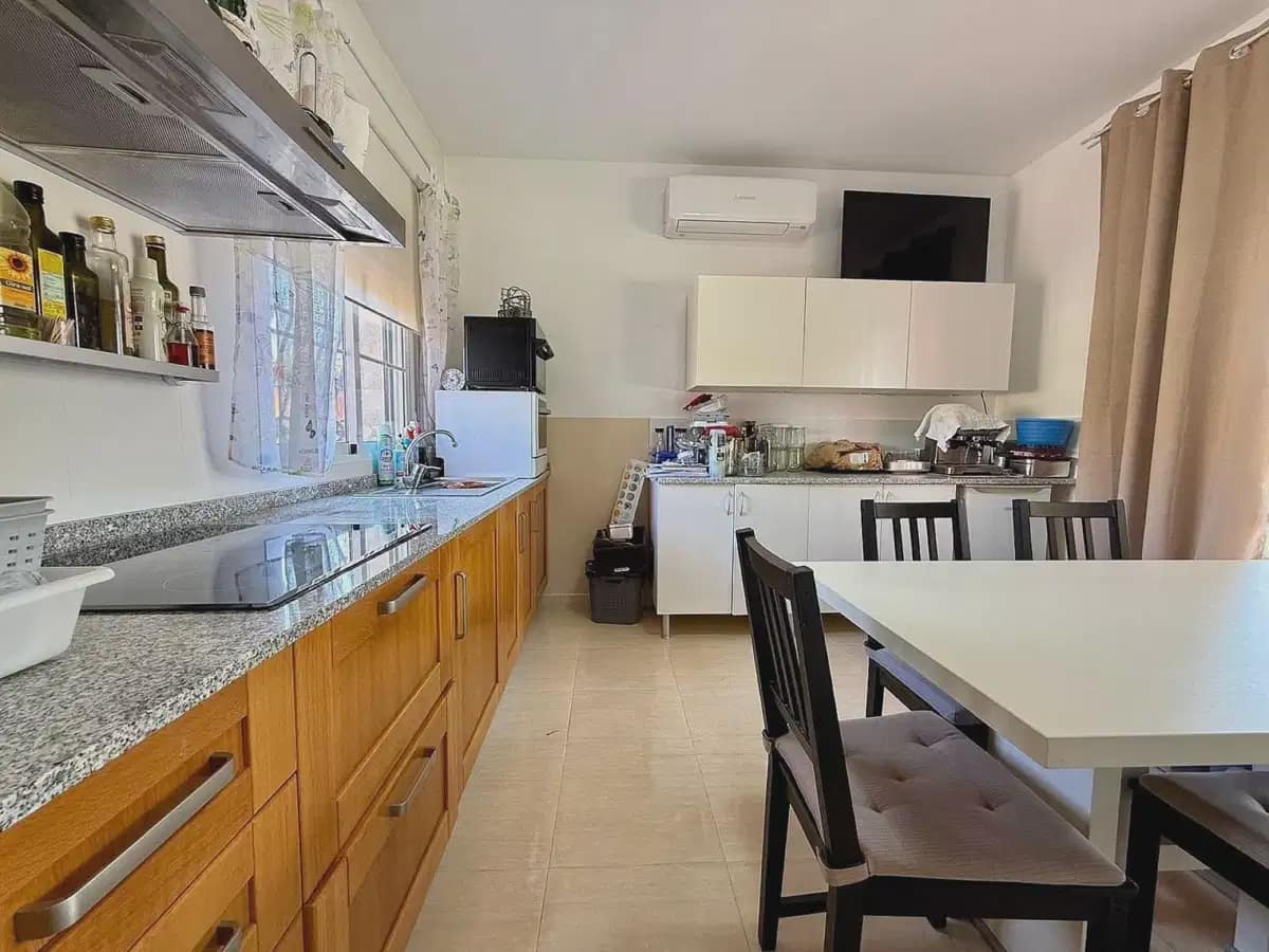 3 soveværelse Finca/Landehus til salg i Pinoso med swimmingpool garage - € 299.995 (Ref: 10163694)