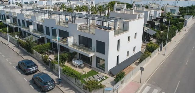 3 bedroom Apartment for sale in Punta Prima, Orihuela with pool - € 295,000 (Ref: 10163698)