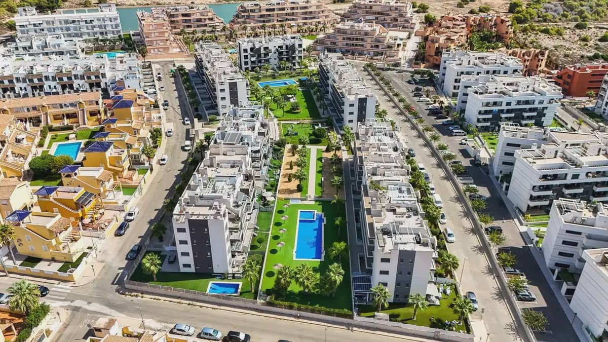 2 chambre Penthouse à vendre à Villamartin avec piscine garage - 289 000 € (Ref: 10163702)