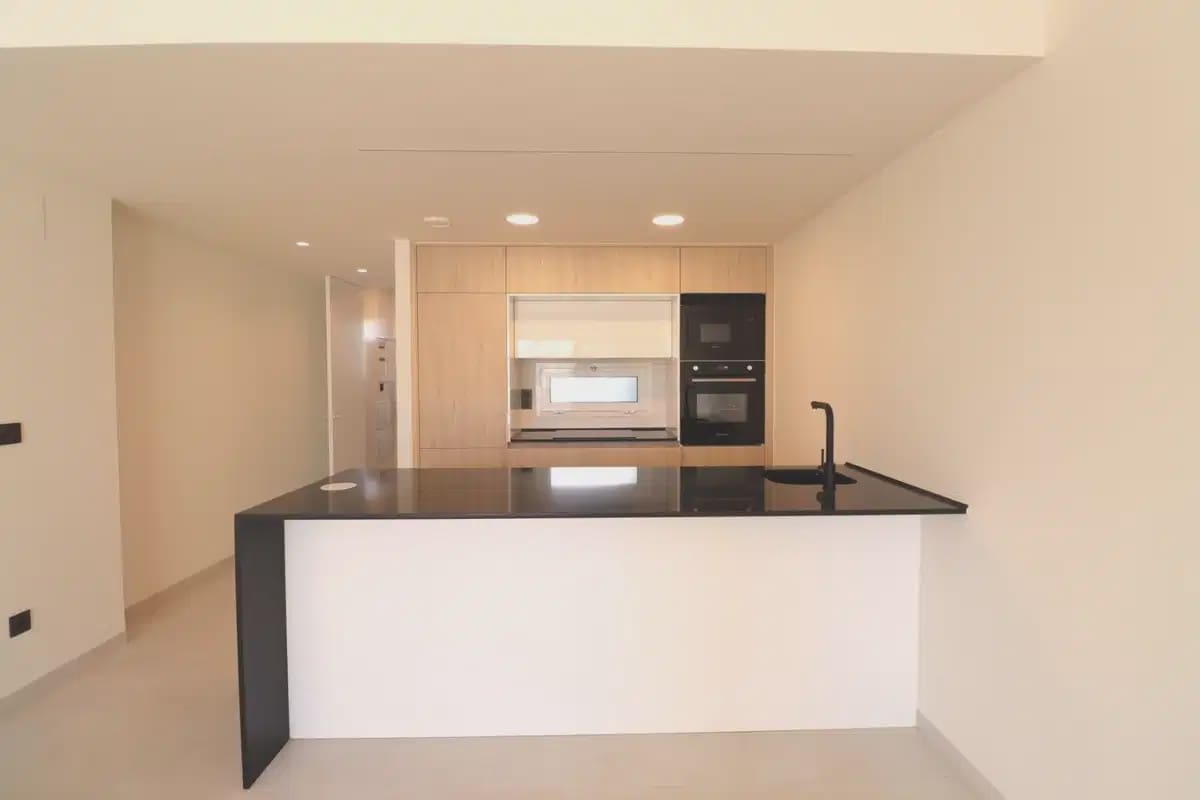 2 slaapkamer Appartement te koop in El Raso met zwembad garage - € 295.000 (Ref: 10163707)