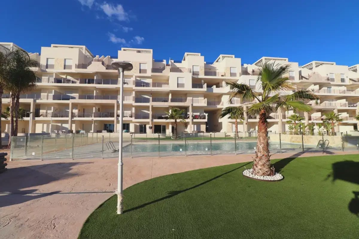 2 slaapkamer Appartement te koop in El Raso met zwembad garage - € 295.000 (Ref: 10163707)