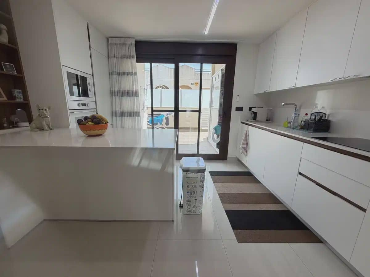 2 soveværelse Lejlighed til salg i Los Balcones med swimmingpool garage - € 285.000 (Ref: 10163714)