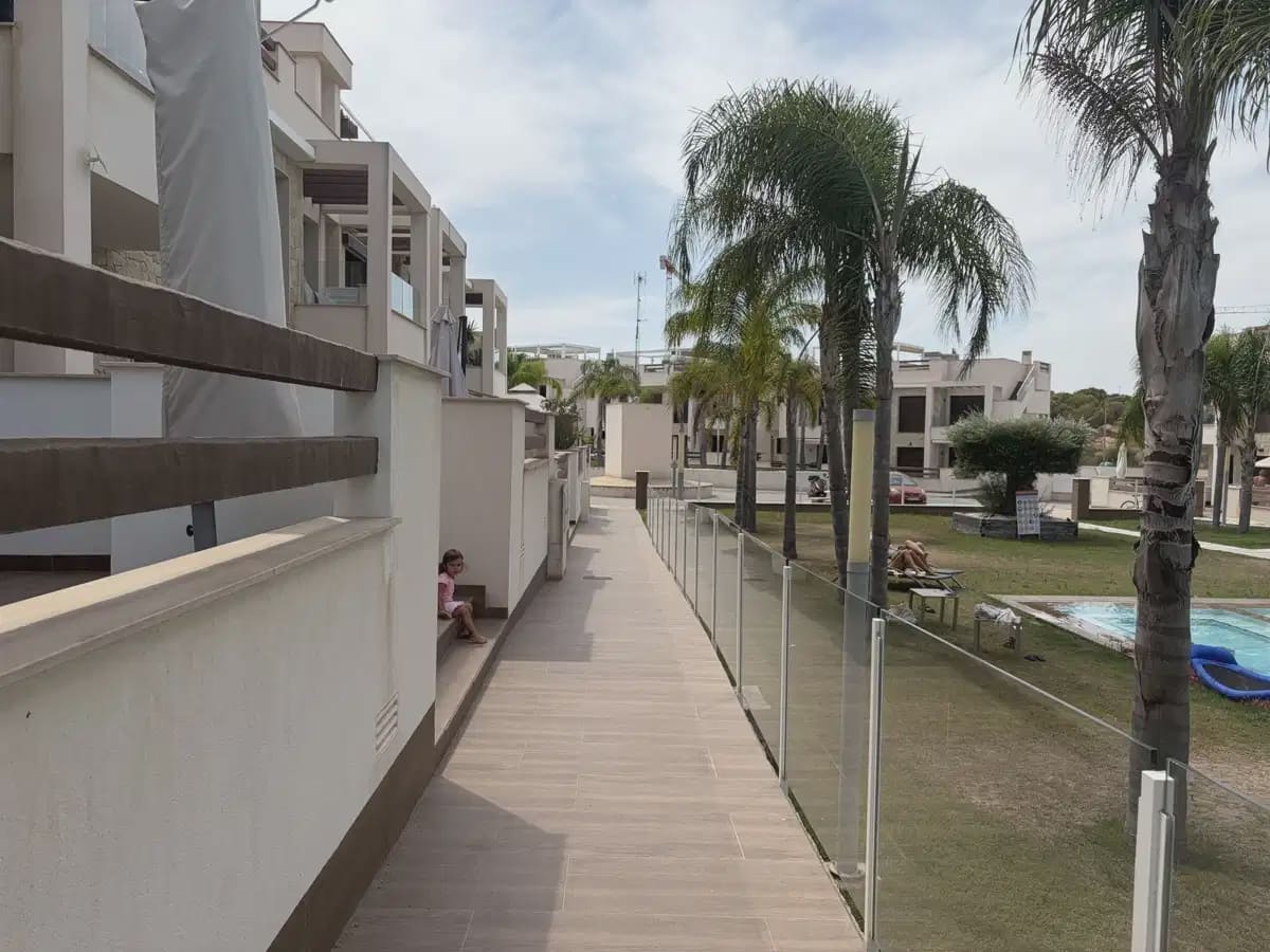 2 soveværelse Lejlighed til salg i Los Balcones med swimmingpool garage - € 285.000 (Ref: 10163714)
