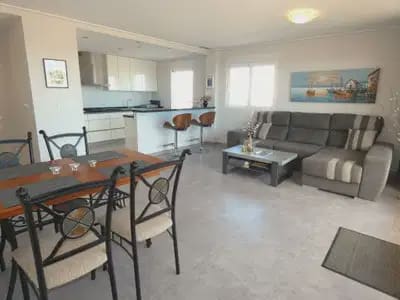 3 sypialnia Apartament na sprzedaż w Punta Prima, Orihuela z basenem garażem - 299 000 € (Ref: 10163715)