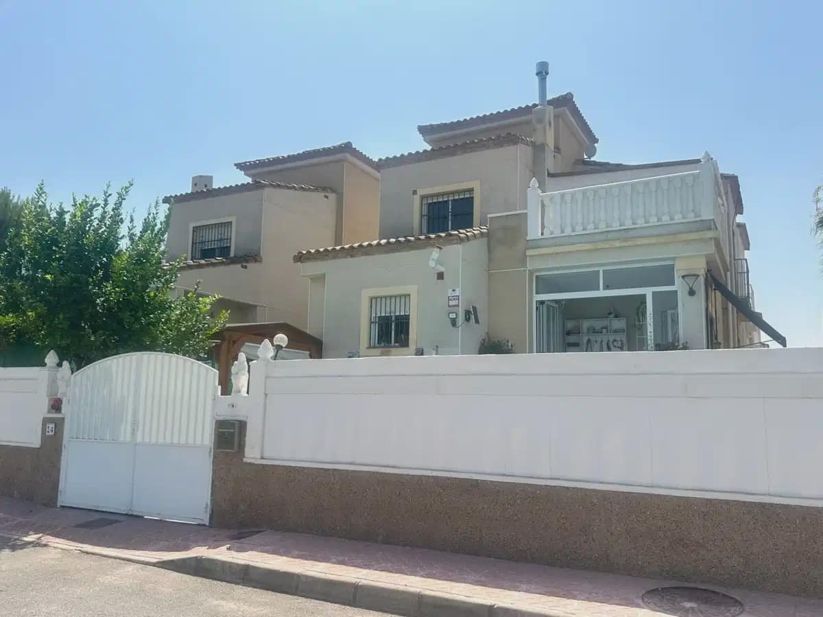 3 soverom Villa til salgs i Algorfa med svømmebasseng garasje - € 296 000 (Ref: 10163717)