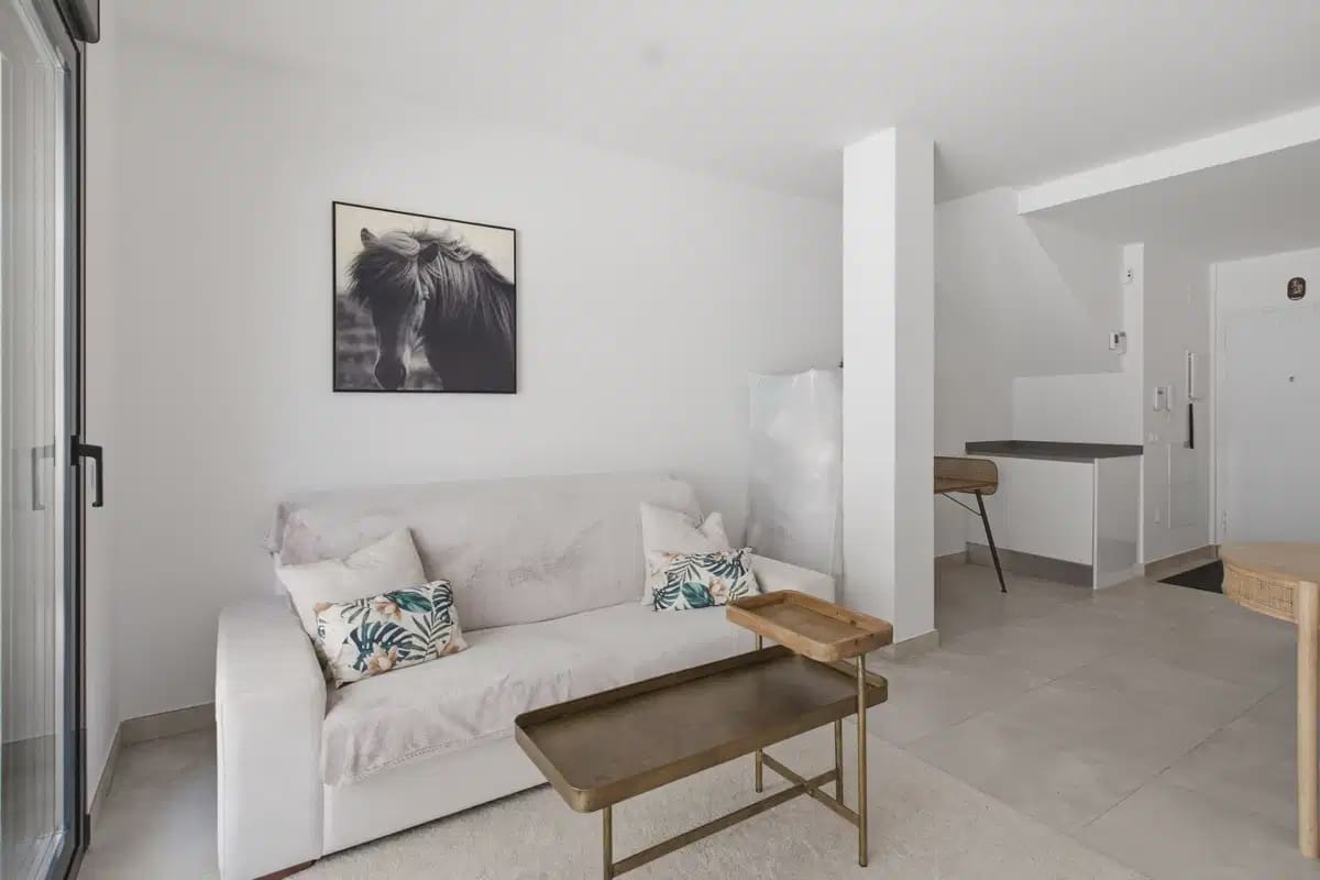 Apartamento de 2 habitaciones en Villamartin en venta con piscina garaje - 299.000 € (Ref: 10163719)