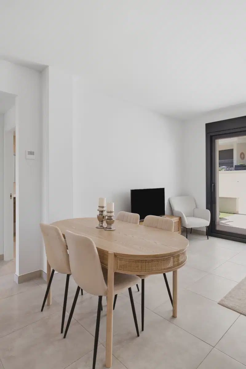 Apartamento de 2 habitaciones en Villamartin en venta con piscina garaje - 299.000 € (Ref: 10163719)