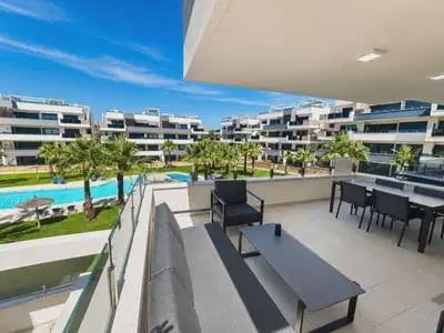 2 soverom Leilighet til salgs i Los Altos med svømmebasseng garasje - € 287 000 (Ref: 10163736)