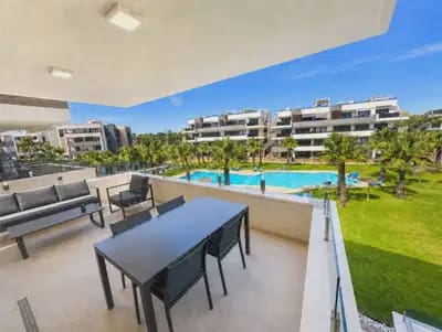 2 soverom Leilighet til salgs i Los Altos med svømmebasseng garasje - € 287 000 (Ref: 10163736)