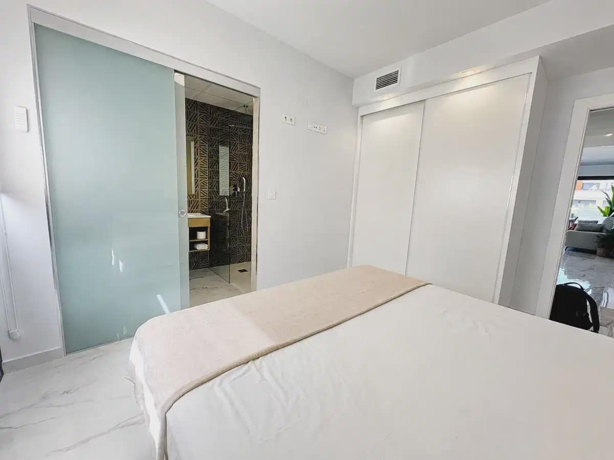2 soverom Leilighet til salgs i Los Altos med svømmebasseng garasje - € 287 000 (Ref: 10163736)