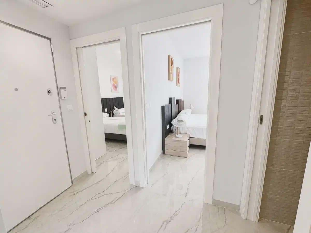 2 soverom Leilighet til salgs i Los Altos med svømmebasseng garasje - € 287 000 (Ref: 10163736)