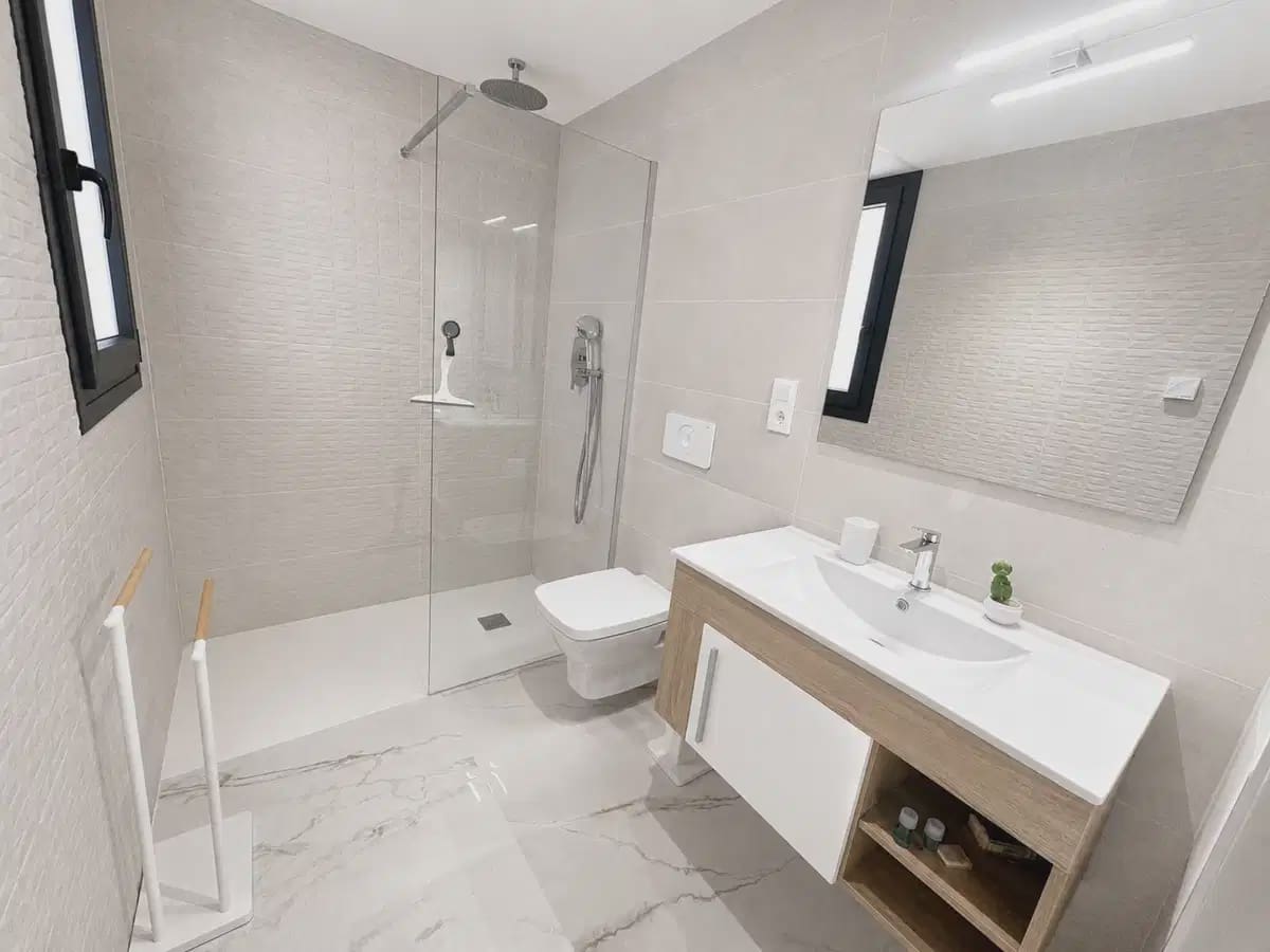 2 soverom Leilighet til salgs i Los Altos med svømmebasseng garasje - € 287 000 (Ref: 10163736)