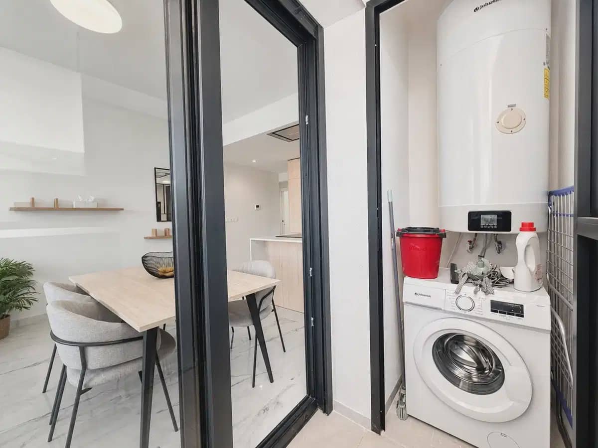 2 soverom Leilighet til salgs i Los Altos med svømmebasseng garasje - € 287 000 (Ref: 10163736)