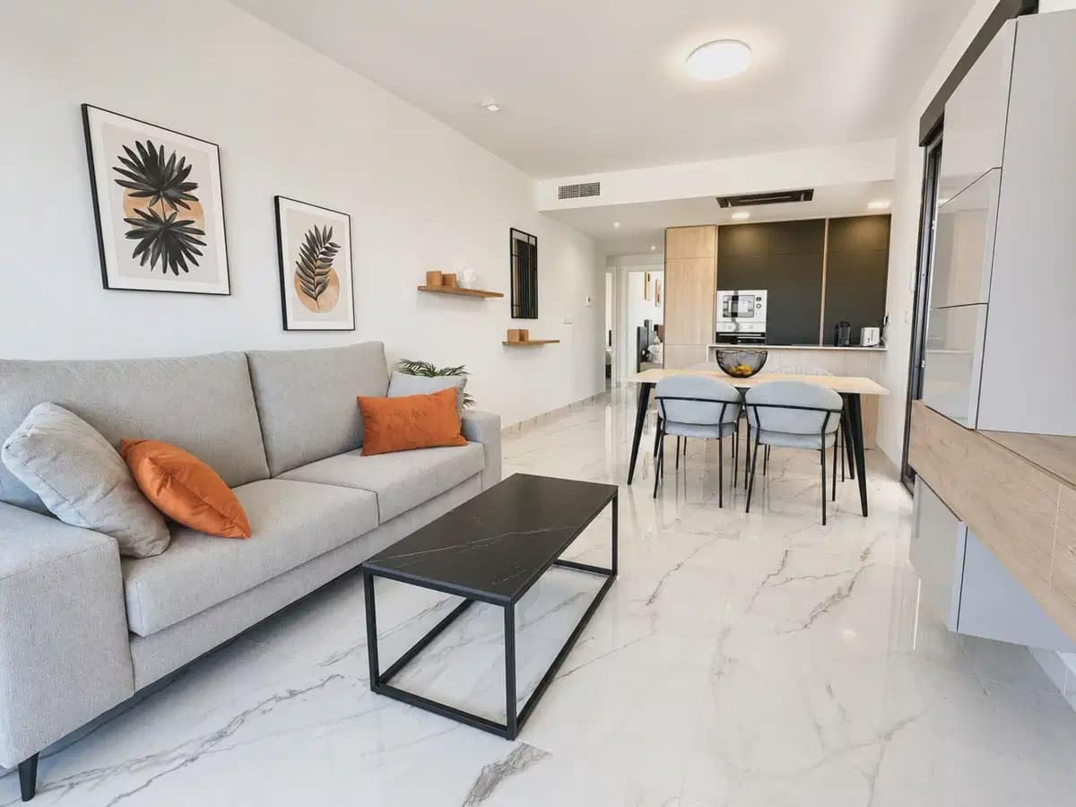 2 soverom Leilighet til salgs i Los Altos med svømmebasseng garasje - € 287 000 (Ref: 10163736)