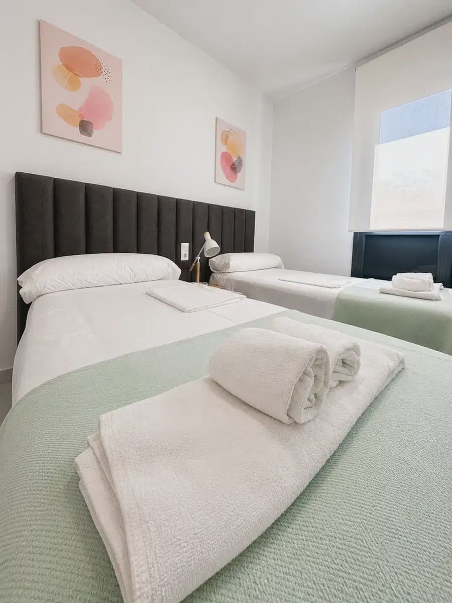 2 soverom Leilighet til salgs i Los Altos med svømmebasseng garasje - € 287 000 (Ref: 10163736)