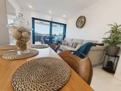 2 soverom Leilighet til salgs i Los Altos med svømmebasseng garasje - € 288 900 (Ref: 10163737)