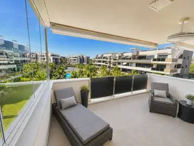2 soverom Leilighet til salgs i Los Altos med svømmebasseng garasje - € 288 900 (Ref: 10163737)
