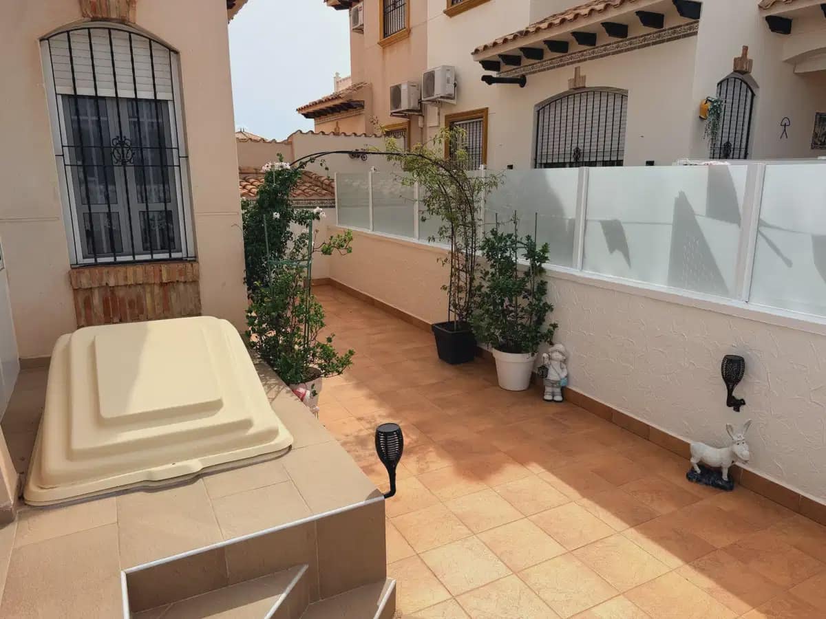 3 bedroom Semi-detached Villa for sale in Orihuela Costa with pool garage - € 289,000 (Ref: 10163755)