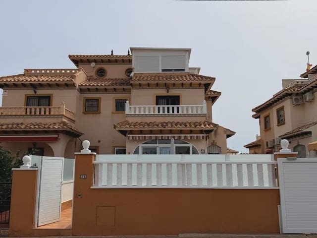 3 slaapkamer Halfvrijstaande villa te koop in Orihuela Costa, Orihuela met zwembad garage - € 289.000 (Ref: 10163755)