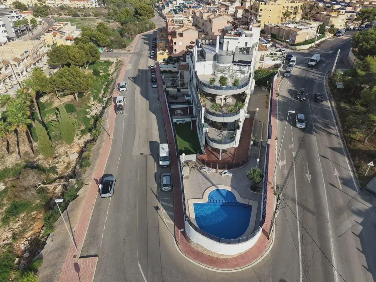 4 Zimmer Apartment zu verkaufen in Orihuela Costa mit Pool Garage - 329.000 € (Ref: 10166964)