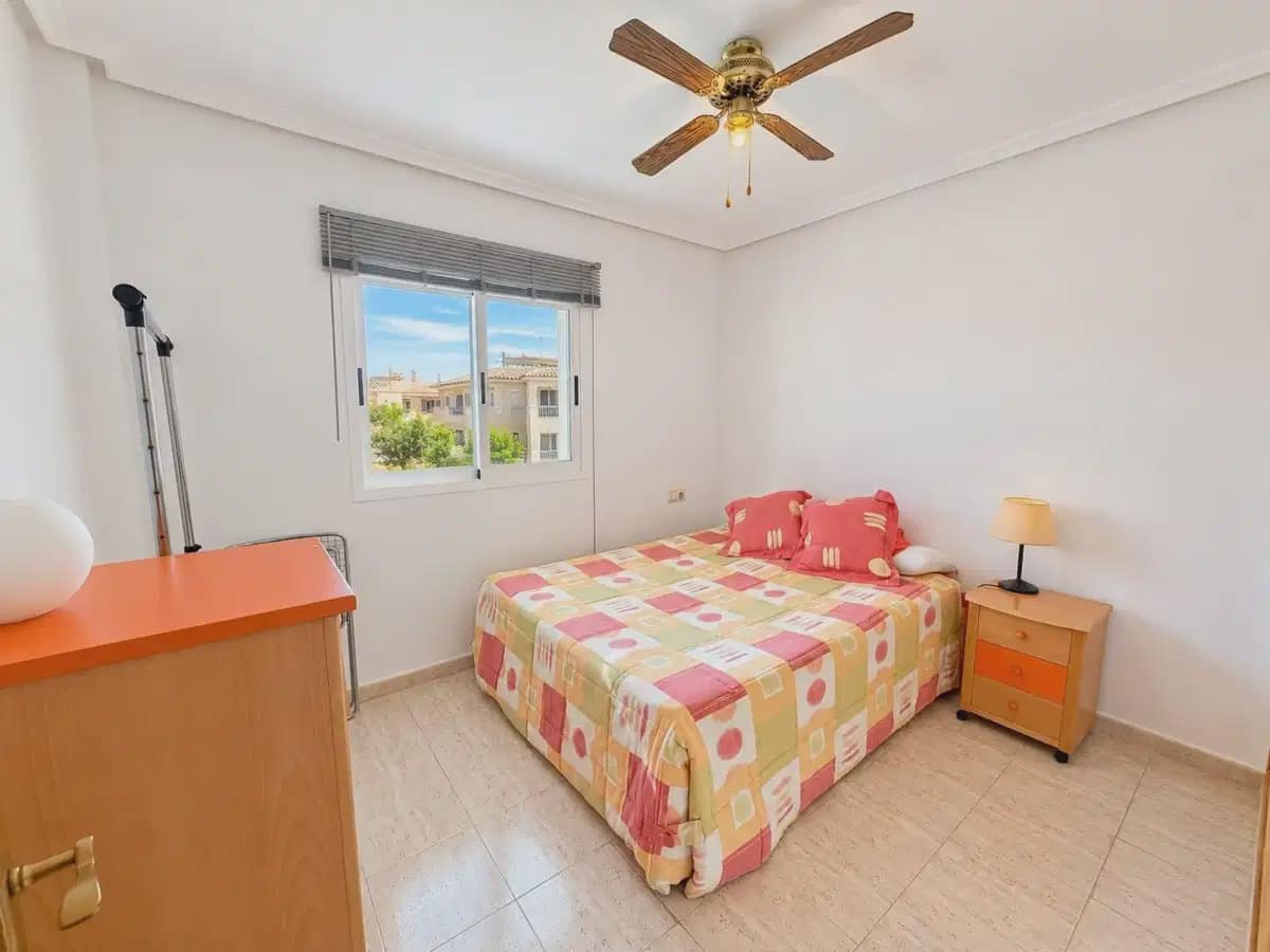3 bedroom Villa for sale in La Florida with pool - € 349,995 (Ref: 10172387)