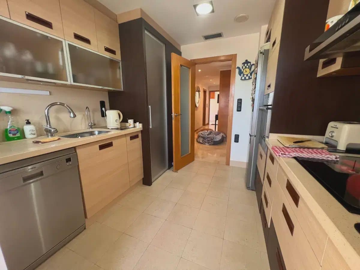 3 makuuhuone Huoneisto myytävänä paikassa Guardamar del Segura mukana uima-altaan 
autotalli - 362 000 € (Ref: 10174720)