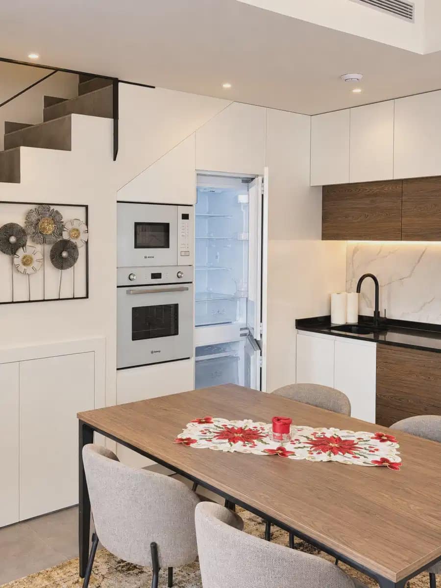 Chalet de 2 habitaciones en Villamartin en venta con piscina garaje - 399.000 € (Ref: 10179199)