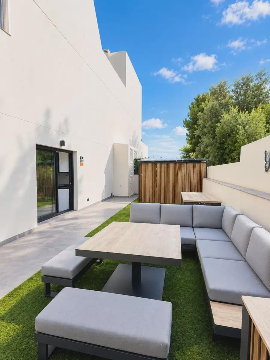 Chalet de 2 habitaciones en Villamartin en venta con piscina garaje - 399.000 € (Ref: 10179199)