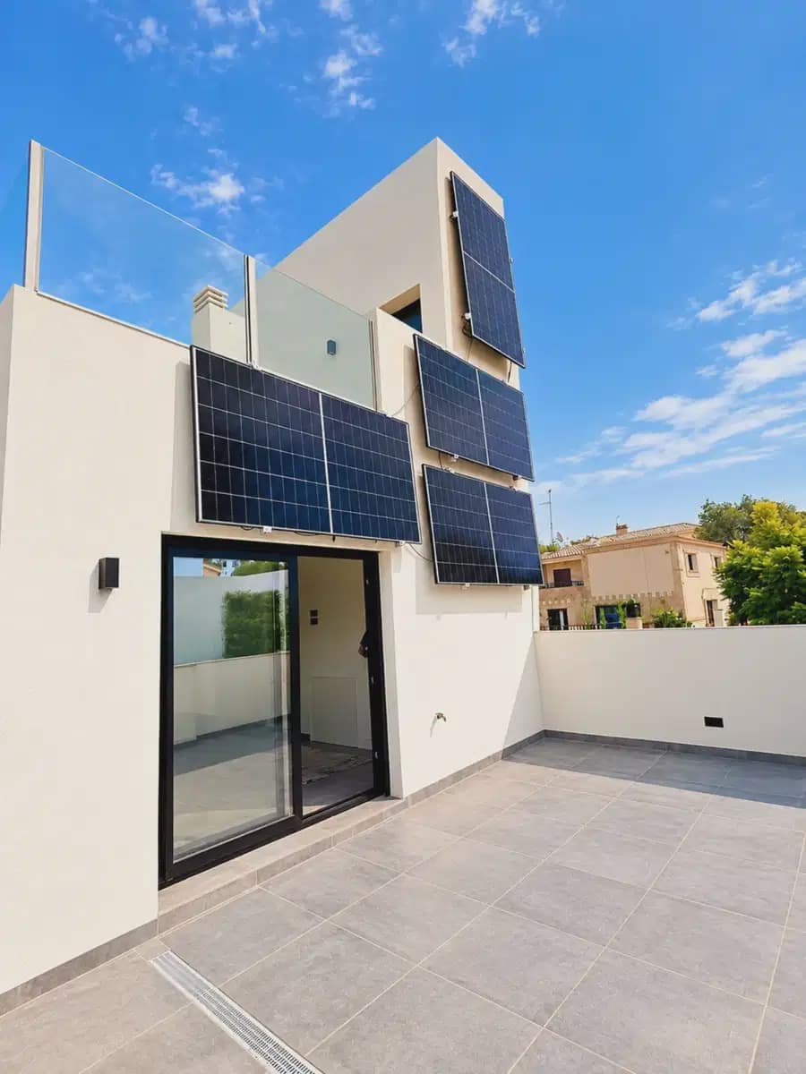 Chalet de 2 habitaciones en Villamartin en venta con piscina garaje - 399.000 € (Ref: 10179199)