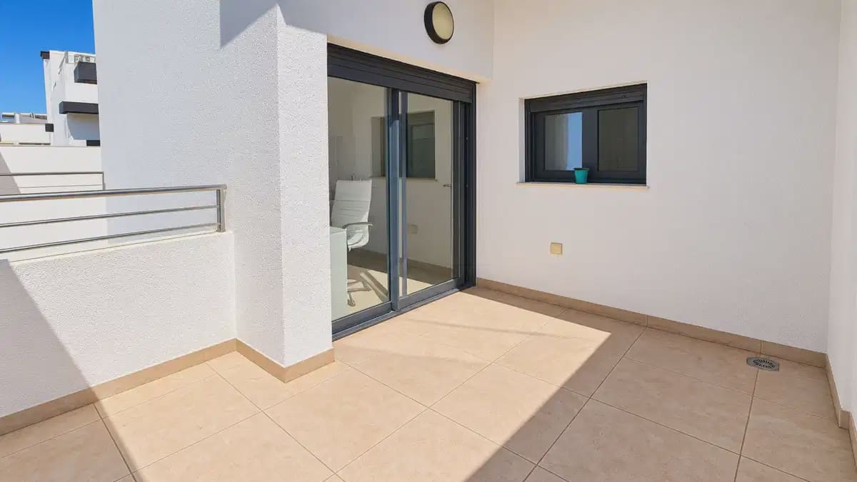 3 sypialnia Dom na sprzedaż w Villamartin z basenem garażem - 395 000 € (Ref: 10179200)