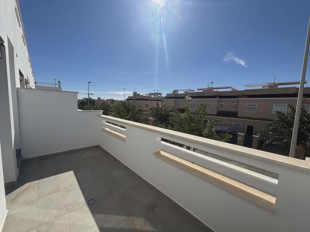 3 soveværelse Byhus til salg i Torre de la Horadada med swimmingpool - € 429.995 (Ref: 10179202)