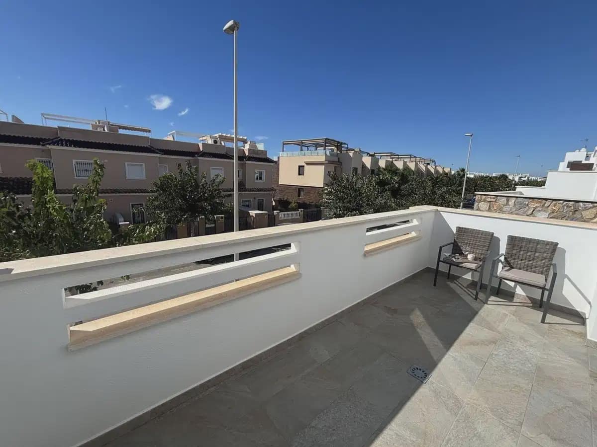 3 soveværelse Byhus til salg i Torre de la Horadada med swimmingpool - € 429.995 (Ref: 10179202)