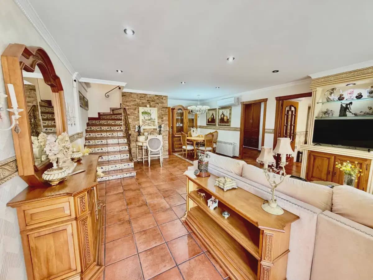 4 Zimmer Villa zu verkaufen in La Zenia mit Pool Garage - 430.000 € (Ref: 10179203)