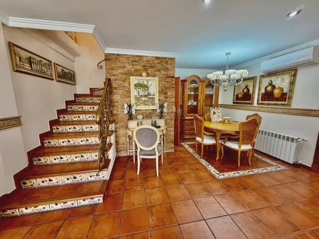 4 soverom Villa til salgs i La Zenia, Orihuela med svømmebasseng garasje - € 430 000 (Ref: 10179203)
