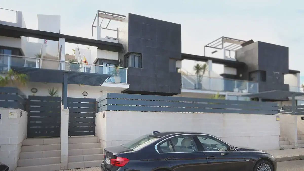 3 slaapkamer Huis te koop in Los Dolses met zwembad garage - € 395.000 (Ref: 10179206)