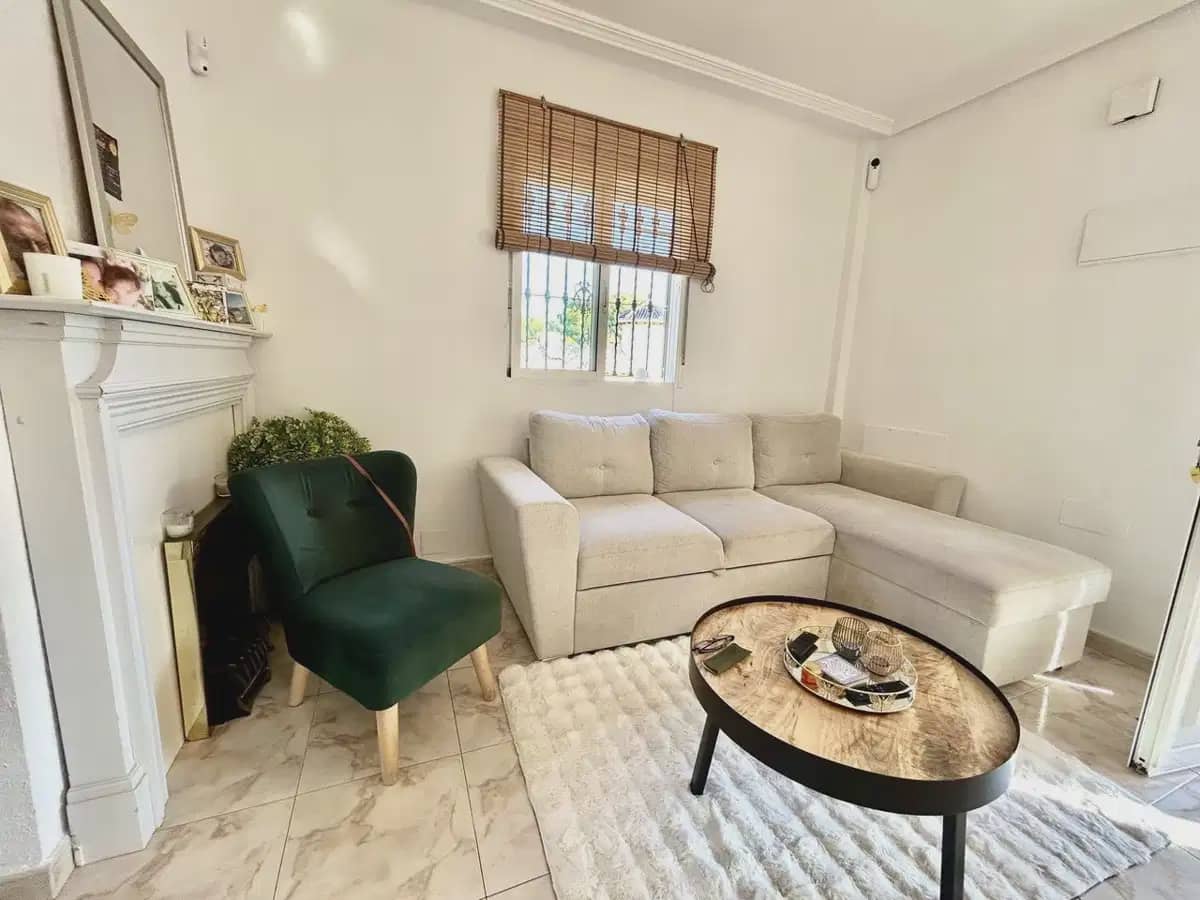 4 Zimmer Villa zu verkaufen in Villamartin mit Garage - 429.900 € (Ref: 10179210)
