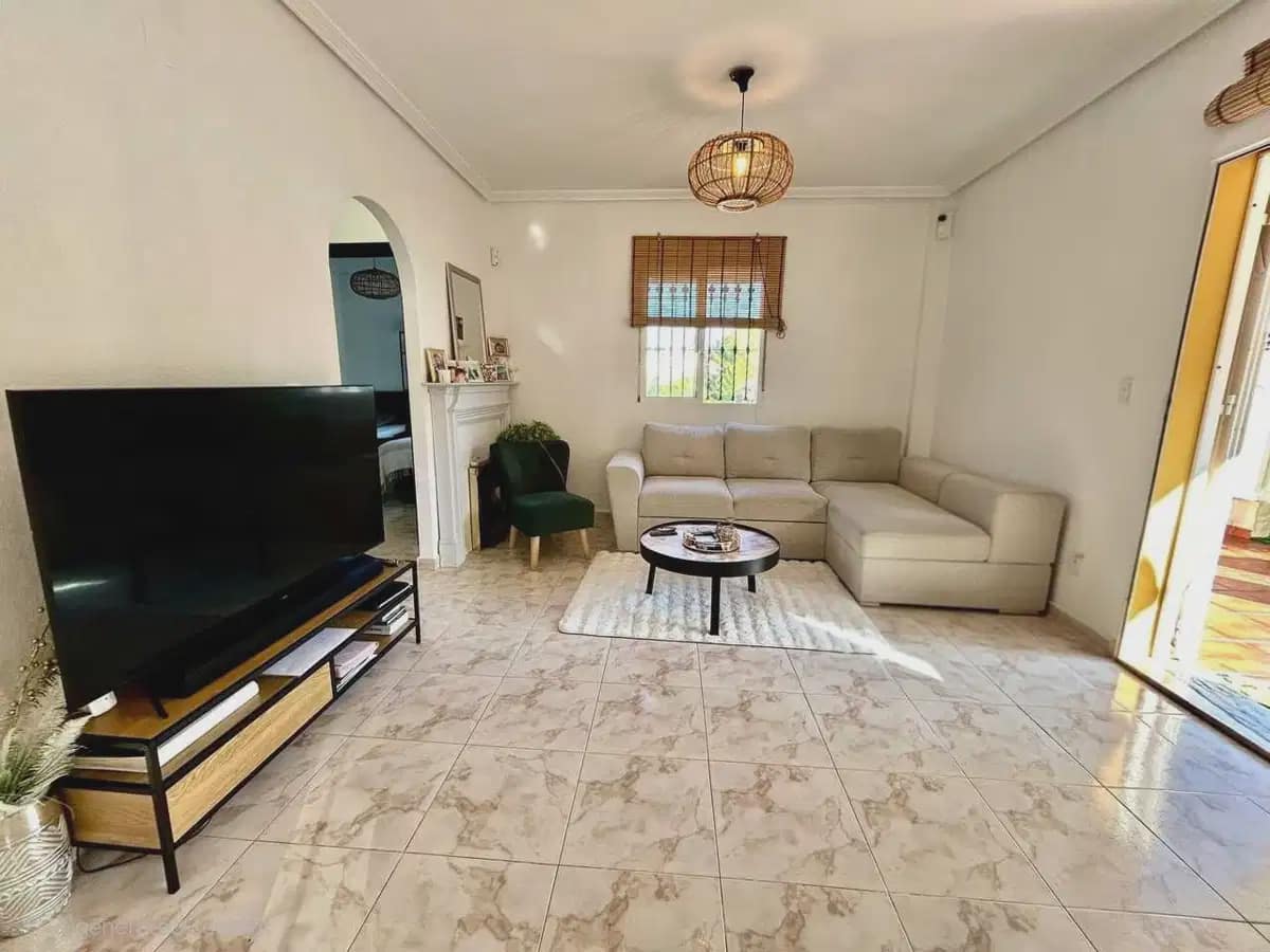 4 Zimmer Villa zu verkaufen in Villamartin mit Garage - 429.900 € (Ref: 10179210)