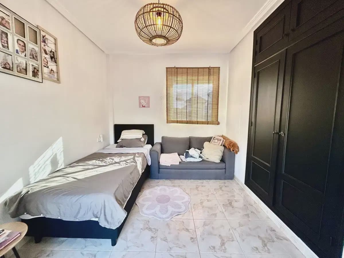 4 Zimmer Villa zu verkaufen in Villamartin mit Garage - 429.900 € (Ref: 10179210)
