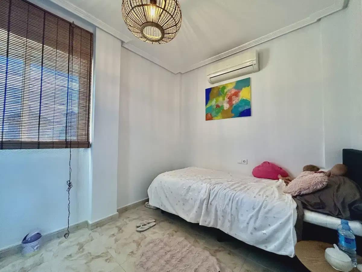 4 Zimmer Villa zu verkaufen in Villamartin mit Garage - 429.900 € (Ref: 10179210)