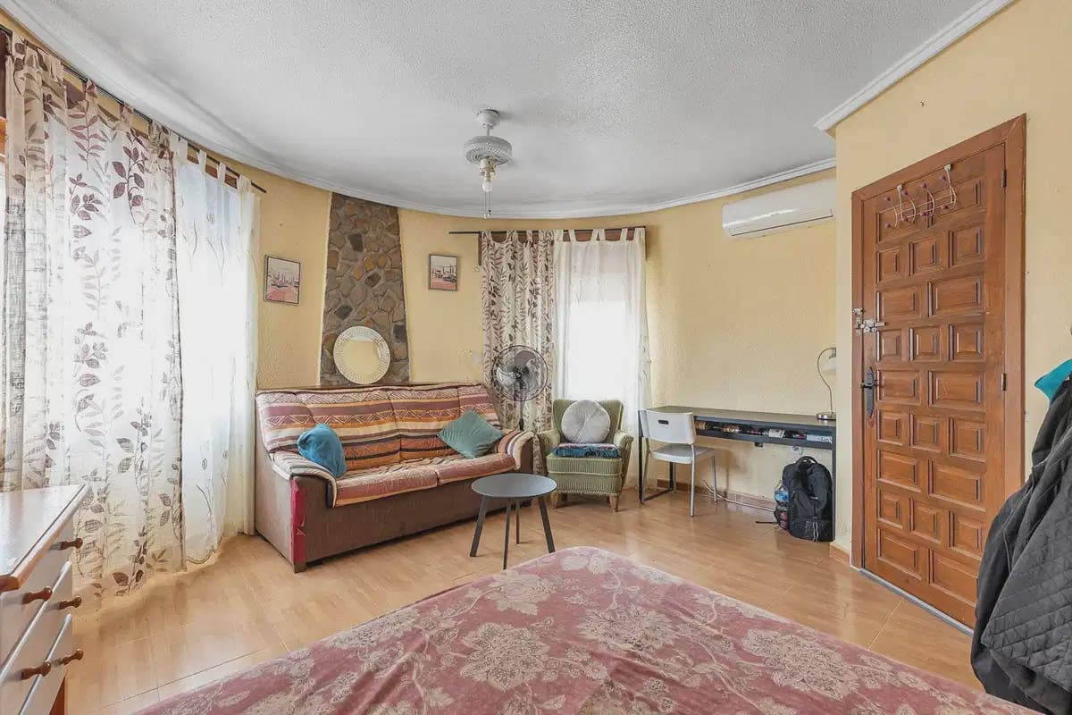 5 Zimmer Villa zu verkaufen in Ciudad Quesada mit Pool Garage - 430.000 € (Ref: 10179211)