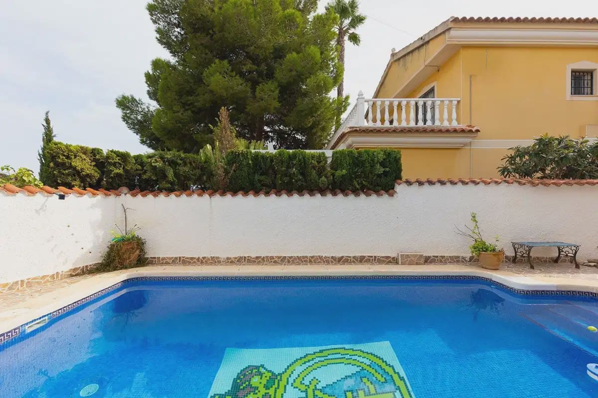 5 Zimmer Villa zu verkaufen in Ciudad Quesada mit Pool Garage - 430.000 € (Ref: 10179211)