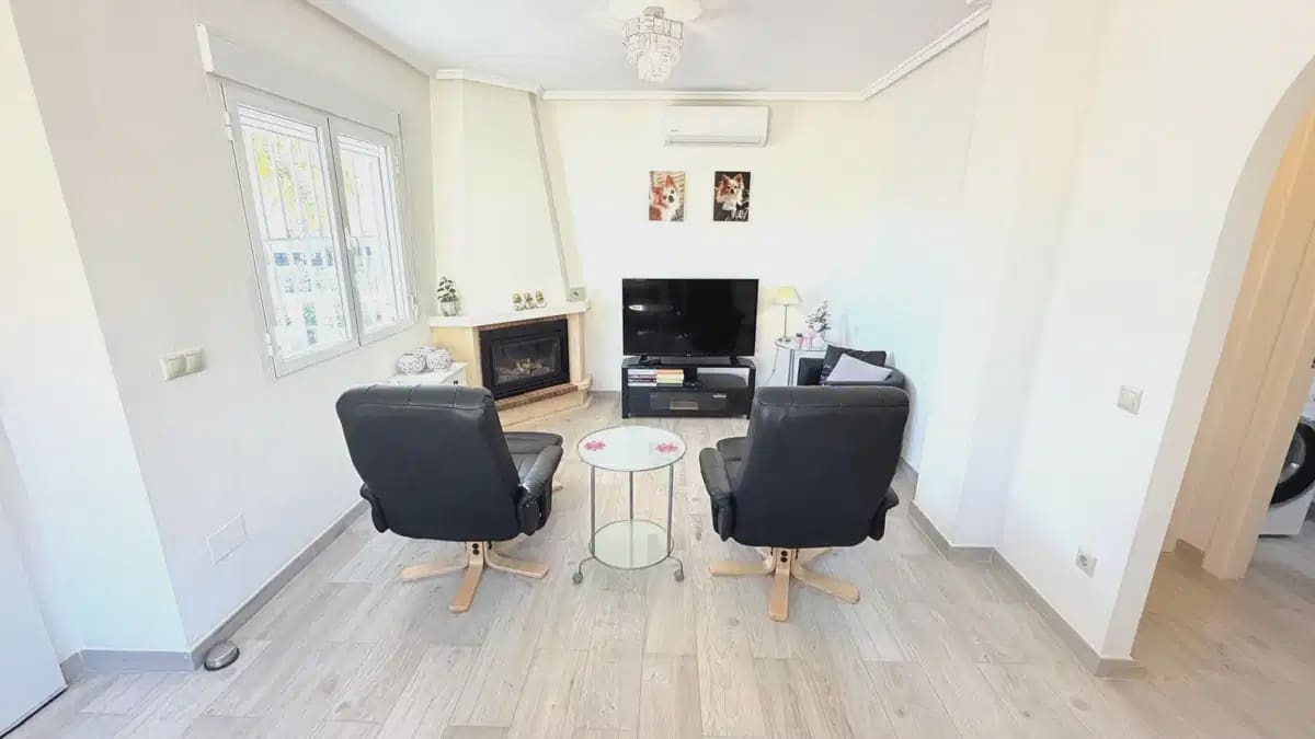 3 sypialnia Willa na sprzedaż w Ciudad Quesada z basenem garażem - 289 000 € (Ref: 10182325)