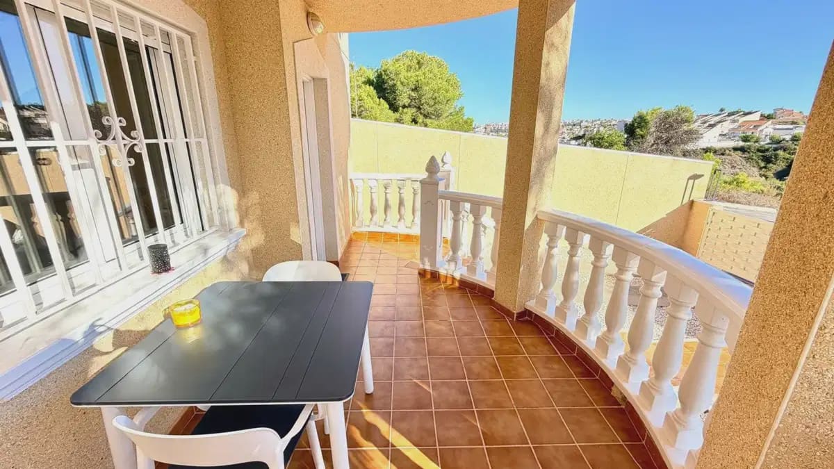 3 sypialnia Willa na sprzedaż w Ciudad Quesada z basenem garażem - 289 000 € (Ref: 10182325)