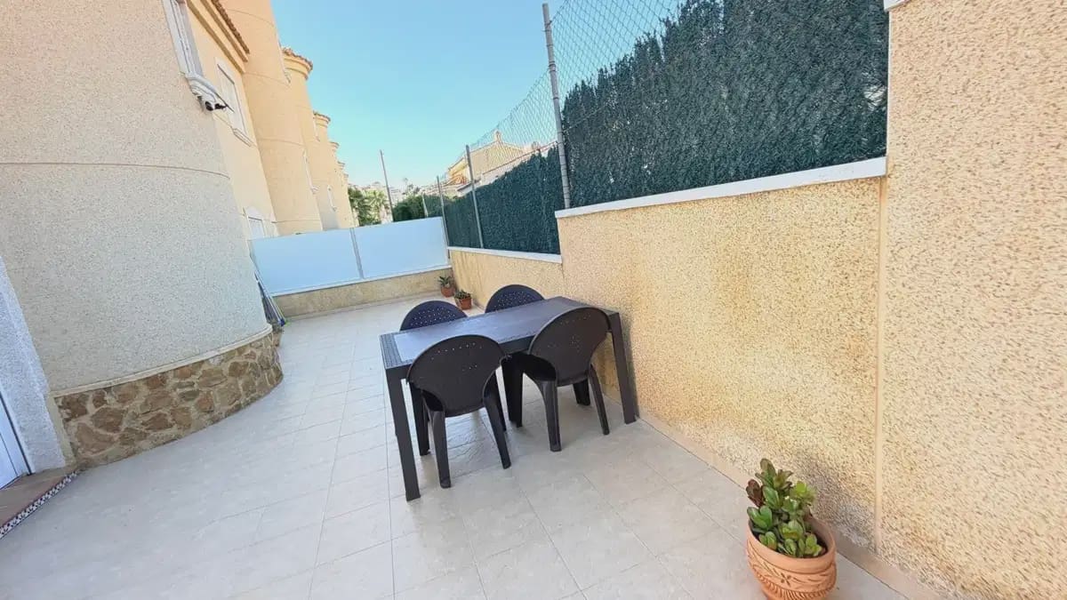 3 sypialnia Willa na sprzedaż w Ciudad Quesada z basenem garażem - 289 000 € (Ref: 10182325)