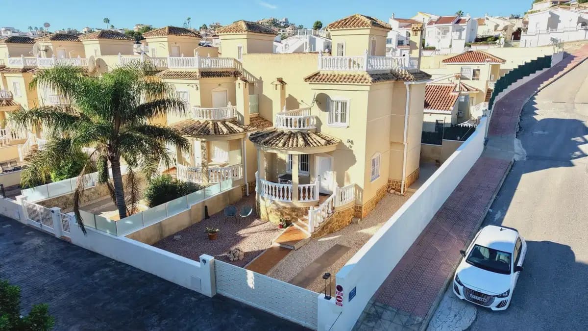 3 sypialnia Willa na sprzedaż w Ciudad Quesada z basenem garażem - 289 000 € (Ref: 10182325)