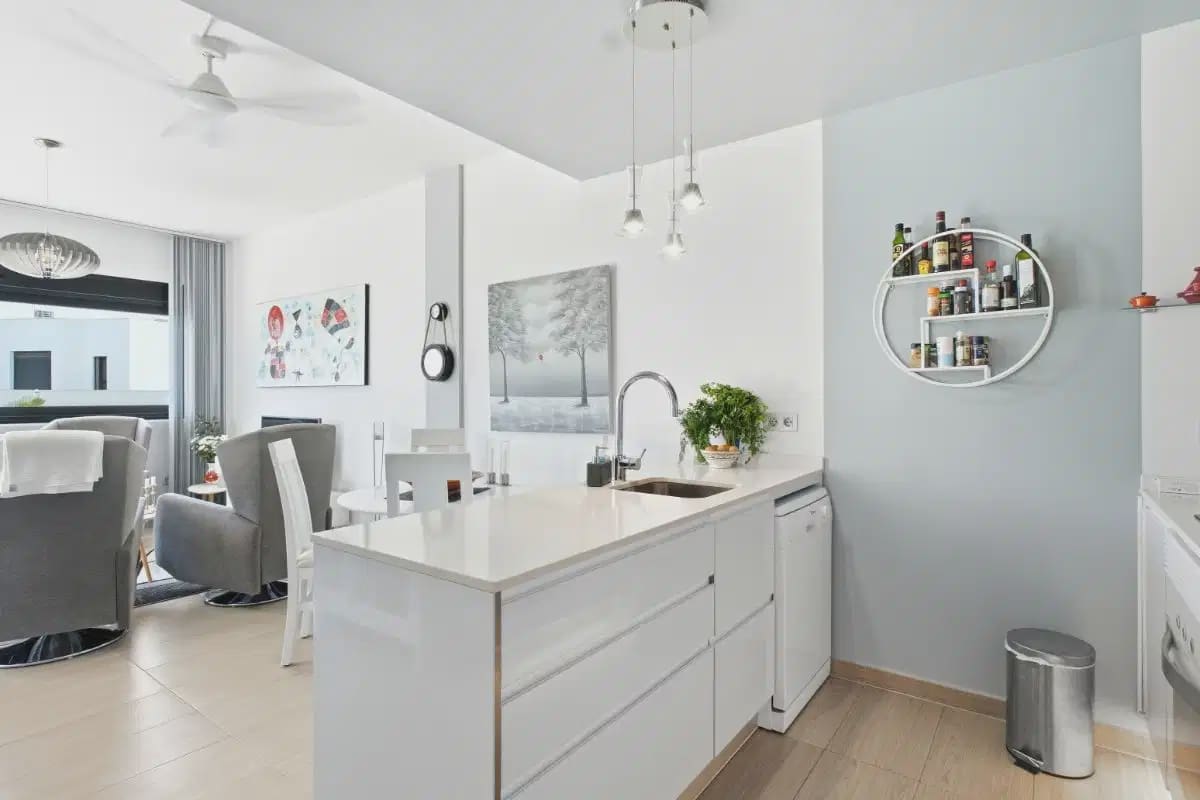 2 soveværelse Lejlighed til salg i Orihuela Costa med swimmingpool garage - € 295.000 (Ref: 10182326)