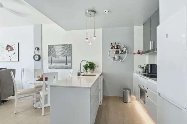 2 soveværelse Lejlighed til salg i Punta Prima, Orihuela med swimmingpool garage - € 295.000 (Ref: 10182326)