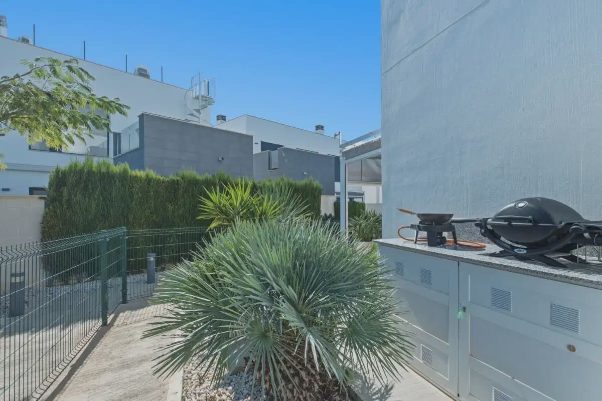 2 soveværelse Lejlighed til salg i Orihuela Costa med swimmingpool garage - € 295.000 (Ref: 10182326)
