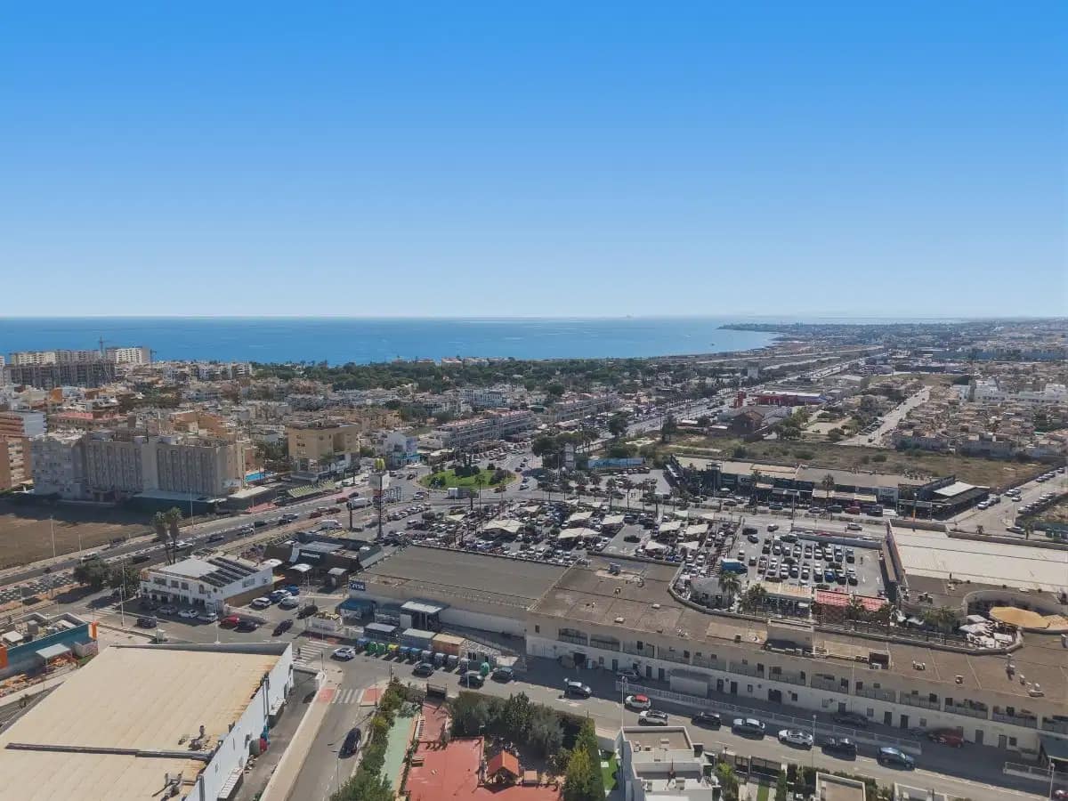 2 soveværelse Lejlighed til salg i Orihuela Costa med swimmingpool garage - € 295.000 (Ref: 10182326)
